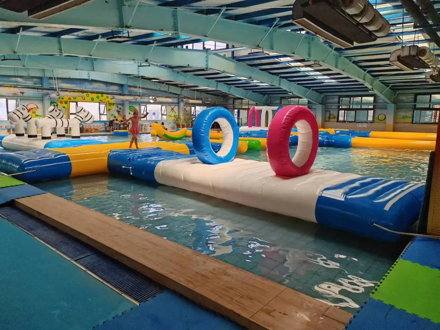 Indoor Outdoor Inflatable Wate - Sports Equipment For Sale avaliação e preço